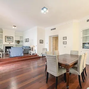 Aoa Plaza Santa Marta Apartment